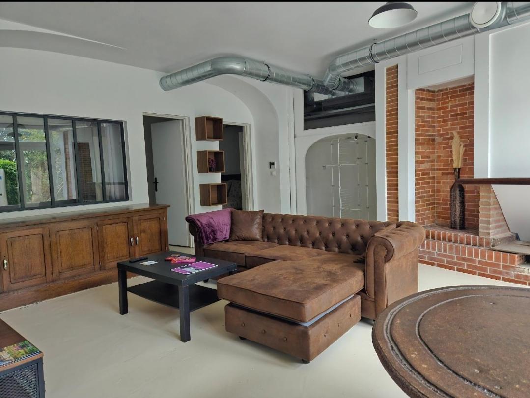 Troglodyte Baths Apartment Saint-Etienne-de-Chigny Luaran gambar